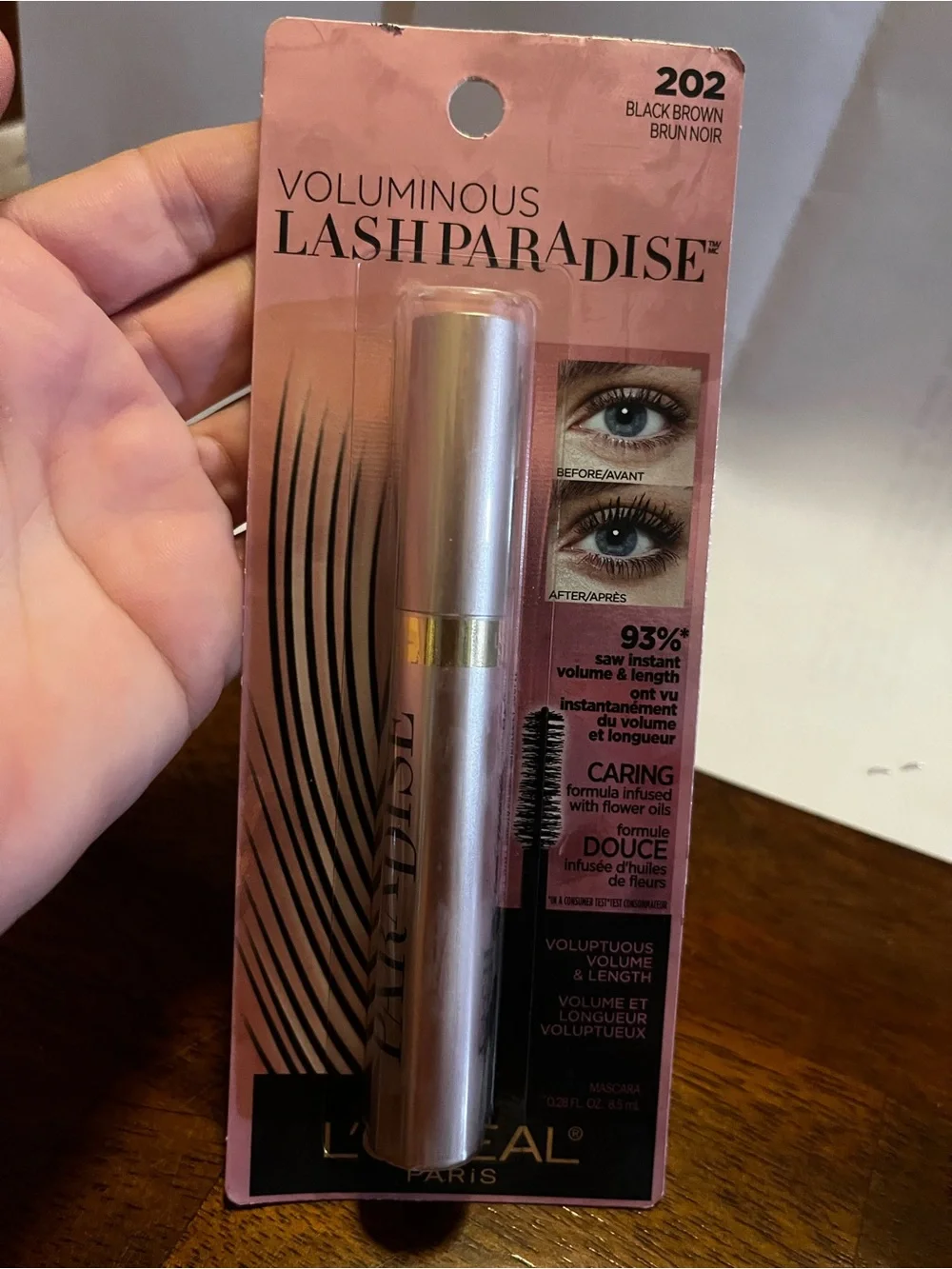 L'Oreal Voluptuous Volume & Length Mascara - black brown